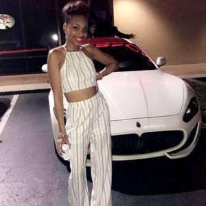 Meet your Posher, Nikkia